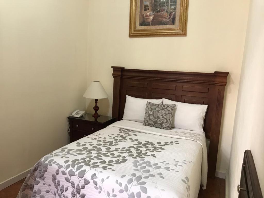 Hotel Casona Misiones Керетаро Екстер'єр фото